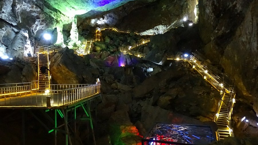 Hwaam Cave Exploration (90 min) - 3